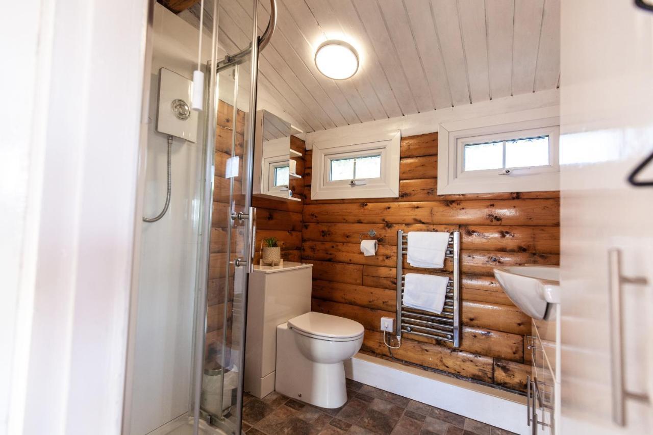 Welsh Retreat 2 Bedroom Log Cabin - Seren Property Trawsfynydd Экстерьер фото