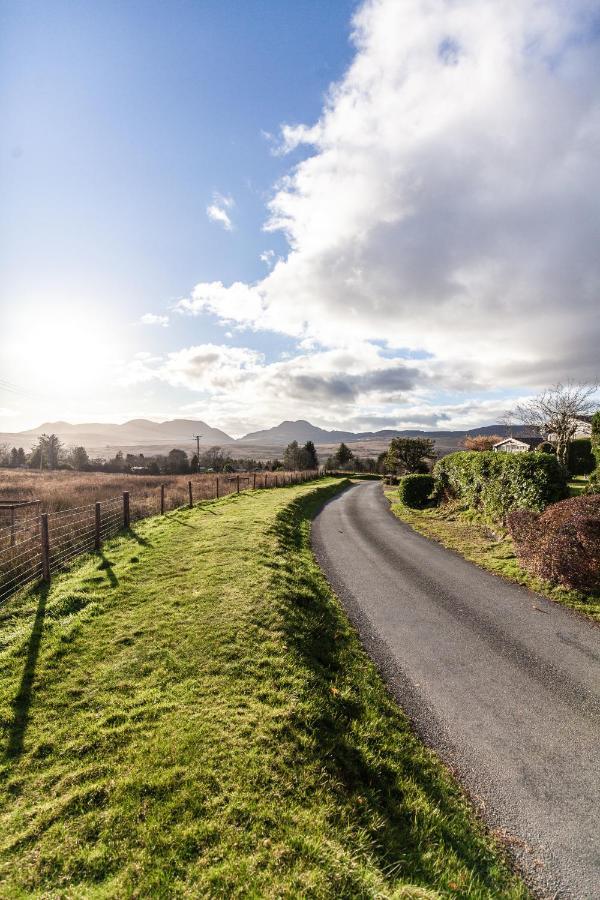 Welsh Retreat 2 Bedroom Log Cabin - Seren Property Trawsfynydd Экстерьер фото